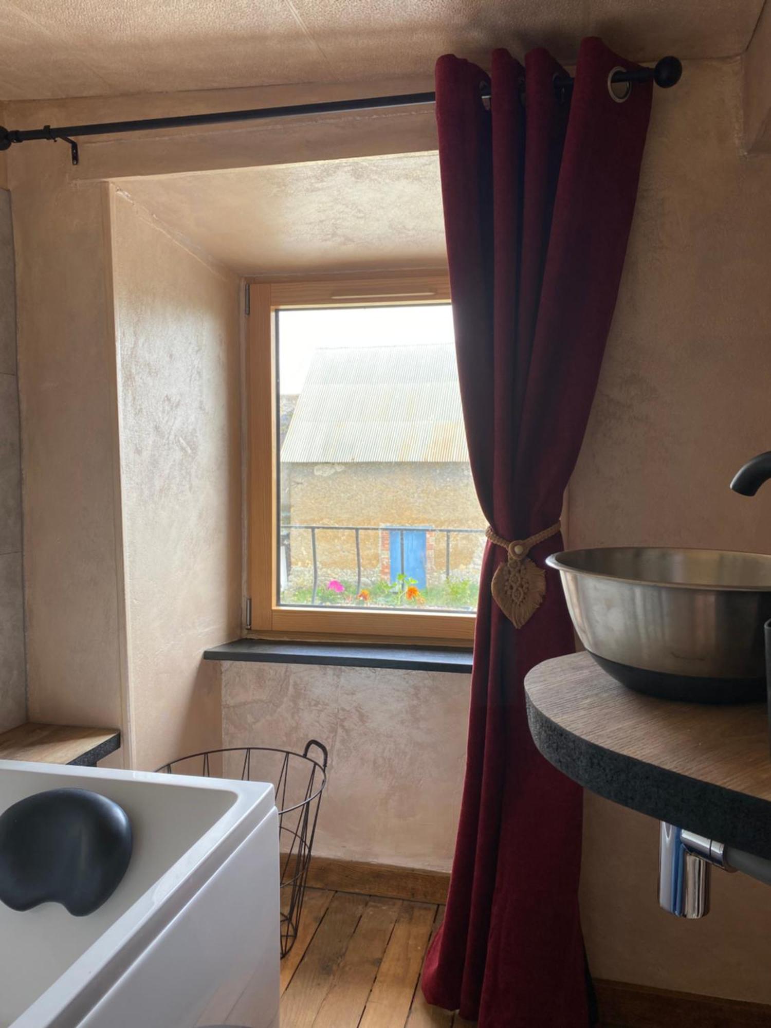 La Pautiere Bed & Breakfast Saint-Sauveur-Lendelin Exterior foto